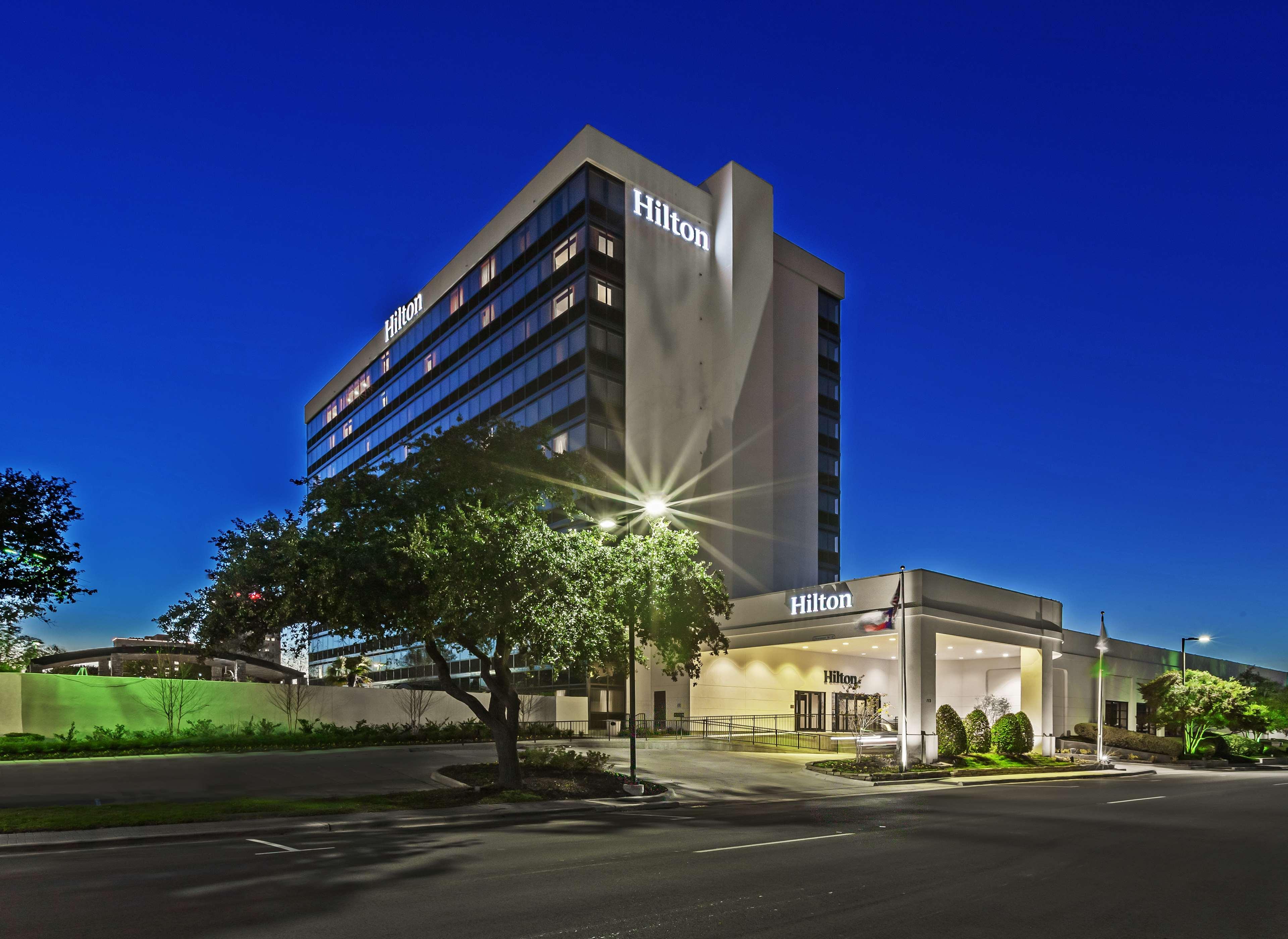 Hilton Waco Hotel Exterior photo