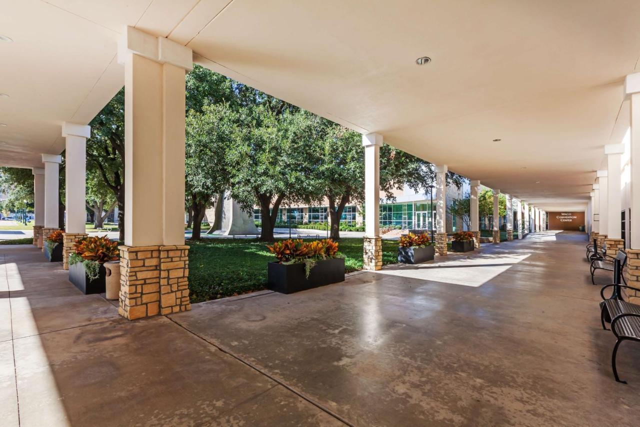 Hilton Waco Hotel Exterior photo